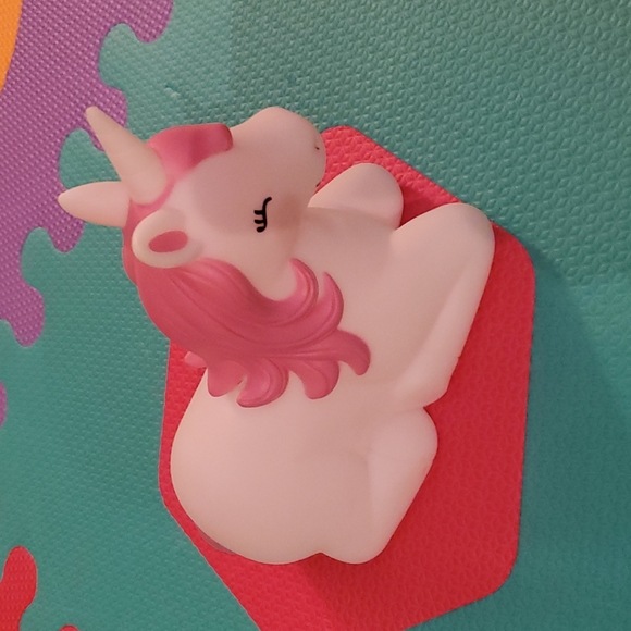 Light up plastic unicorn  by sass & belle by rjb stone - Picture 2 of 6
